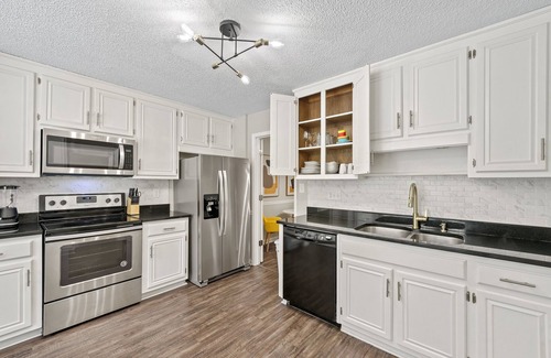 Marietta House | Cozy Home in Quiet Neighborhood - King Beds