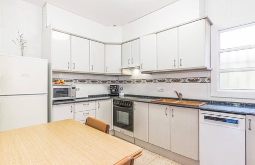 El Roc de Sant Gaieta House | Cozy home in Roda de Berà with Wi-Fi