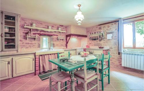Terrasson-la-Villedieu House | Cozy Home In Terrasson-Lavilledieu With Wifi