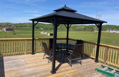Sweetwater House | Cozy home in the country! Enjoy family time in a quiet setting.