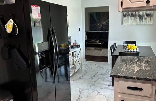 Edmond House | COZY Home in Trails South with coffee bar. Close to OKC/Guthrie, pets welcome!