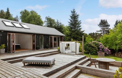 Vejby House | Cozy Home In Vejby With Sauna