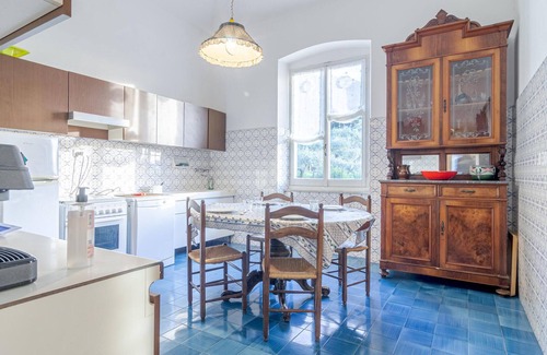 Zoagli House | Cozy home in Zoagli with WiFi