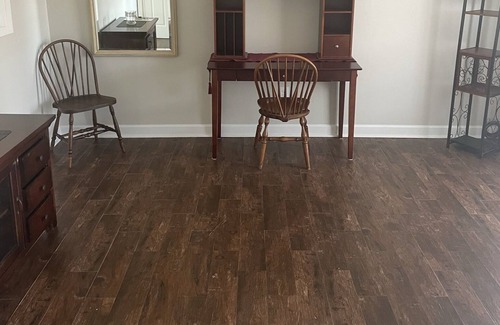 Mandeville House | Cozy Home, Large wooded yard-Great for children and pets-35 minutes to Nola