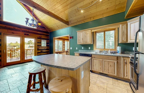 Mercer House | Cozy Home located on the Turtle Flambeau Flowage, great for all seasons!