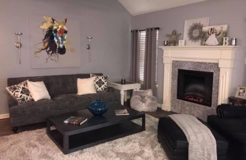 Shannon Hills House | Cozy Home- located within minutes of shopping and hospitals in Little Rock