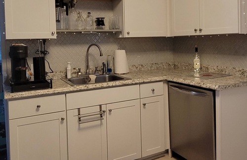 Cumberland Gardens House | Cozy home minutes from downtown.