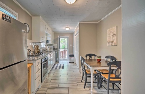 Chapel Hill House | Cozy Home Near Downtown Chapel Hill w/Deck!