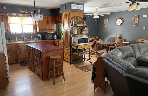 Springbrook House | Cozy home on private lake close to ATV snowmobile trails.
