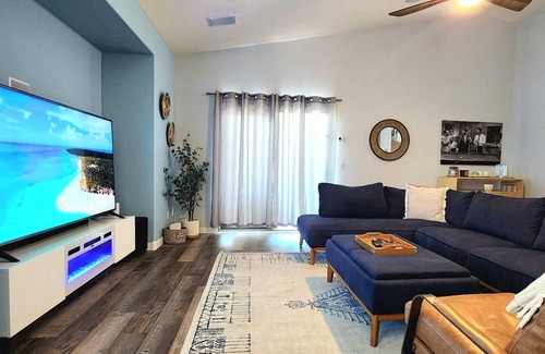 Dove Cove Estates House | Cozy home w/ office, large kitchen, pool heater