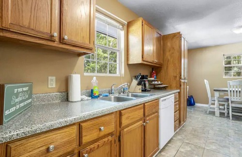 St. Martin House | Cozy Home w/Pool near Beaches Sleeps 8