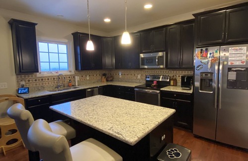 Christiansburg House | Cozy Home w/sunset view and 10 minutes from Virginia Tech