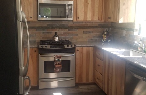 Kalifornsky House | Cozy home, with in minutes of Kenai and Kasilof rivers.