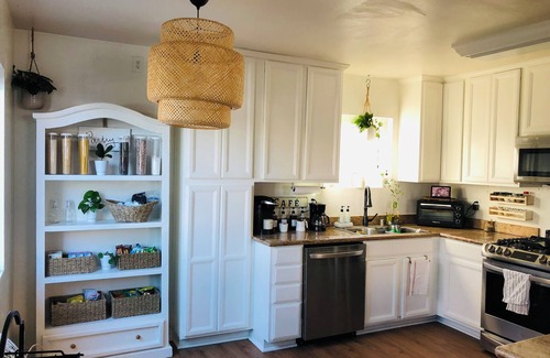 City Heights House | Cozy home with Jacuzzi