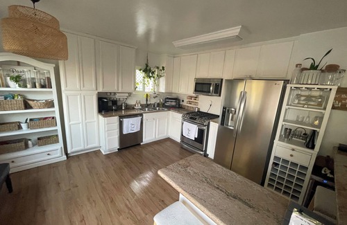 City Heights House | Cozy home with Jacuzzi