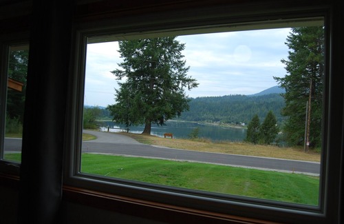 Metaline Falls House | Cozy Home with Million Dollar Mountain and River View