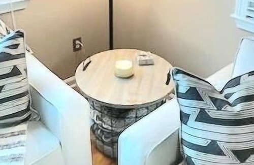 The Nations House | Cozy home with pool, 8 minutes from Downtown Nashville