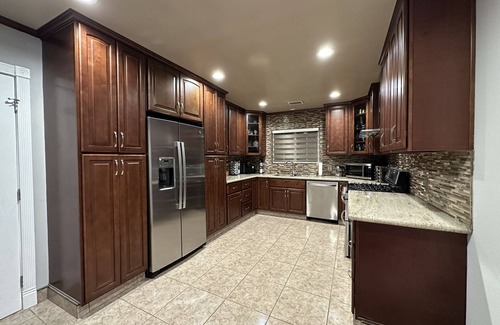 North Hollywood House | Cozy Home with Pool & Jacuzzi