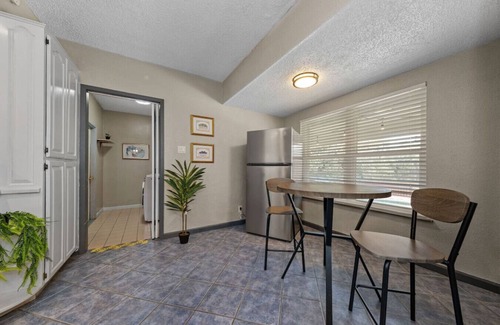 North San Antonio - SAT House | Cozy home with Pool & Game room