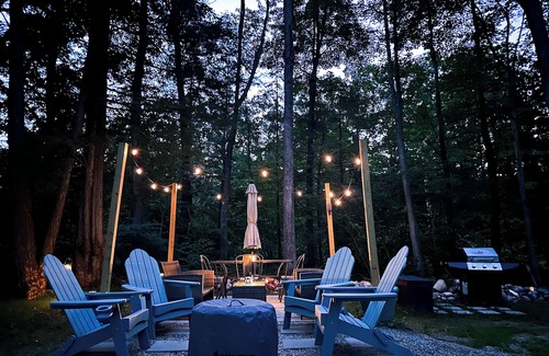 Salisbury Cottage | Cozy home with views of and access to Lake Dunmore; Short distance to Middlebury