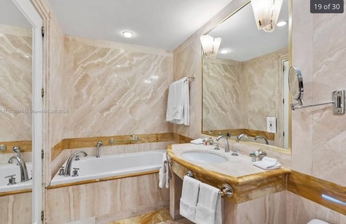 South of Fifth Hotel | Cozy hotel in fantastic Miami Beach with WiFi, AC, fitness room