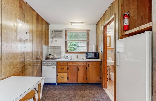 Alton Bay House | Cozy hotel-style suite right on the water, shared patio, free WiFi