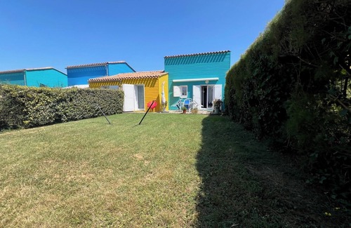 Le Chateau-d'Oleron House | Cozy house with terrace and pool – Near beach, market, and historic center