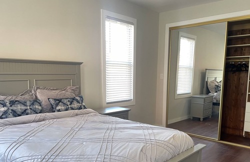 East Flatbush House | Cozy House in Brooklyn 30 mins from JFK airport