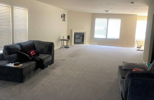 Merced House | Cozy house in lovely Merced with AC, WiFinNear Merced Mall and UC Merced
