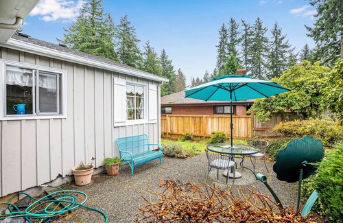 South Tacoma House | Cozy house in safe neighborhood