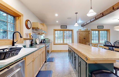 Moretown House | Cozy house in the woods, riverfront, trail, fireplace, wifi, w/d, bbq, balcony