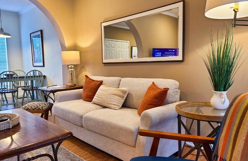 Oxford House | Cozy House near Ole Miss & M-Trade!