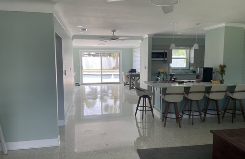 Belle Vista House | Cozy house one mile from the beach with private heated pool