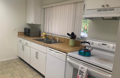 Ridge Wood Heights House | Cozy house. Only 10 minutes from the Siesta Key