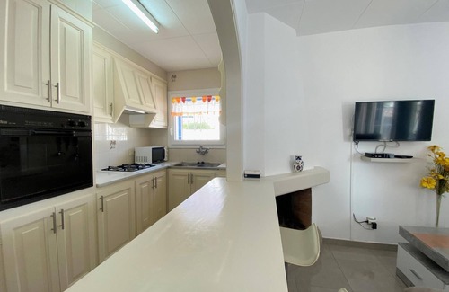L'Escala Villa | Cozy house to spend your holidays