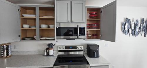 Port Charlotte House | Cozy house with a Heated Swim spa