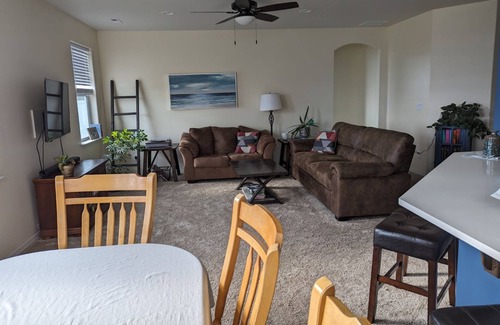 Rathdrum House | Cozy house with fenced in back yard. Pet-Friendly!