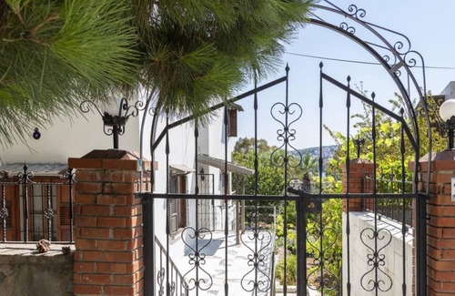 Gundogan House | Cozy House with Garden in Bodrum