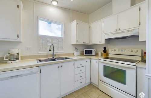 Silver Lake House | Cozy in Village of Silver Lake