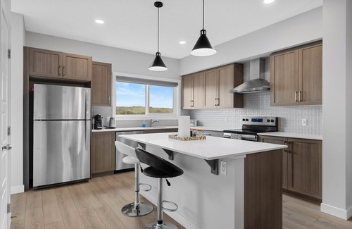 Southeast Calgary House | “Cozy & Inviting Calgary Home Perfect for Holidays & Gatherings