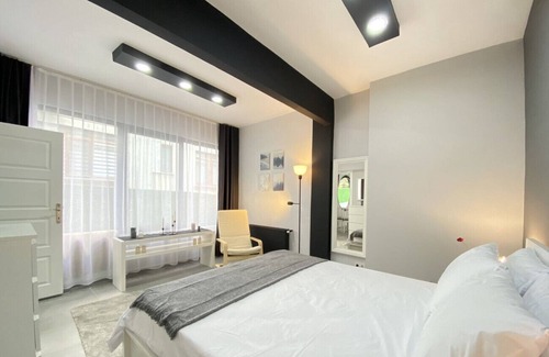 Goztepe Apartment | Cozy Istanbul Apartment in Goztepe