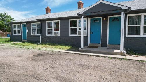 Dupont House | Cozy King Bed Hideaway Near Top Concerts & Sports