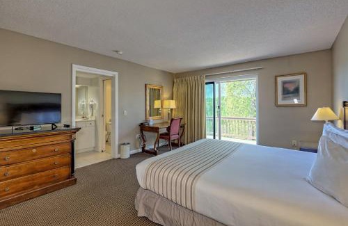 Clayton House | Cozy King Room KW 312