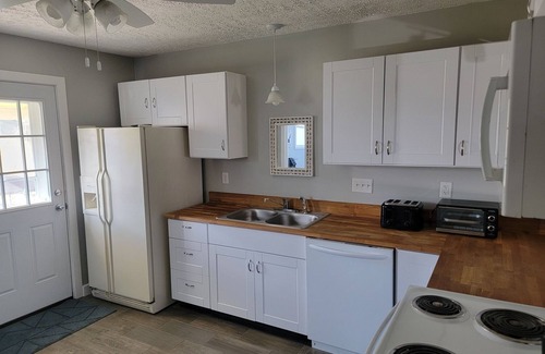 Kings Mills House | Cozy Kings Island Getaway! nLess than 5 minutes to kings island great wolf!