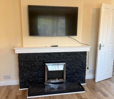 Kirkcaldy House | Cozy Kirkcaldy Hideaway - 3br House