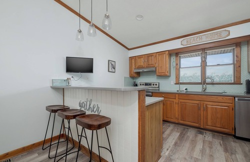 Kitty Hawk House | Cozy Kitty Hawk Condo with beautiful beach inspired décor and community amenities
