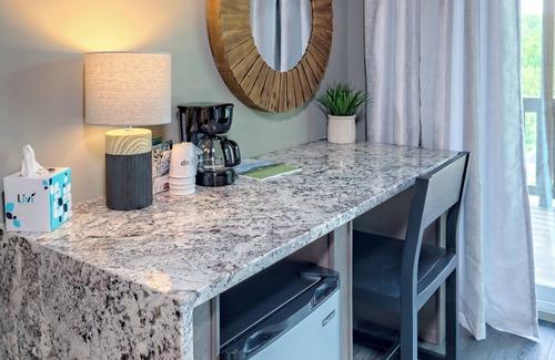 Clayton Condo | Cozy KW 305 Suite in Clayton, GA with 2 Queen Beds and Mountain Views