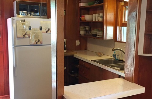Rathdrum Cabin | Cozy Lake Cabin W/Private Dock, Wifi, Golf. Fun! Close to Silverwood!