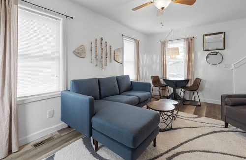 Buckeye Lake Cottage | Cozy Lake Cottage Just Steps Away From The Lake