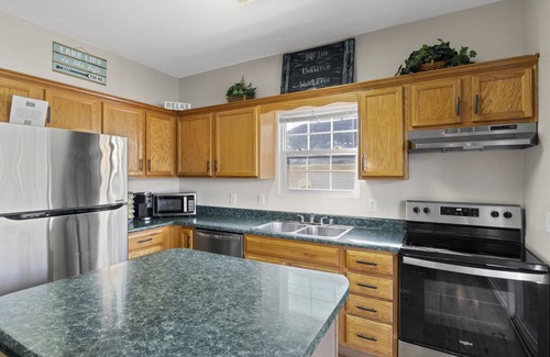 Sloans Valley House | Cozy Lake Cumberland Lakeview Shangri-la